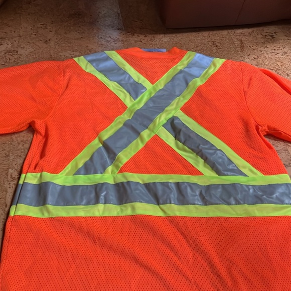 Brand new Viking safety t-shirt - Picture 5 of 5